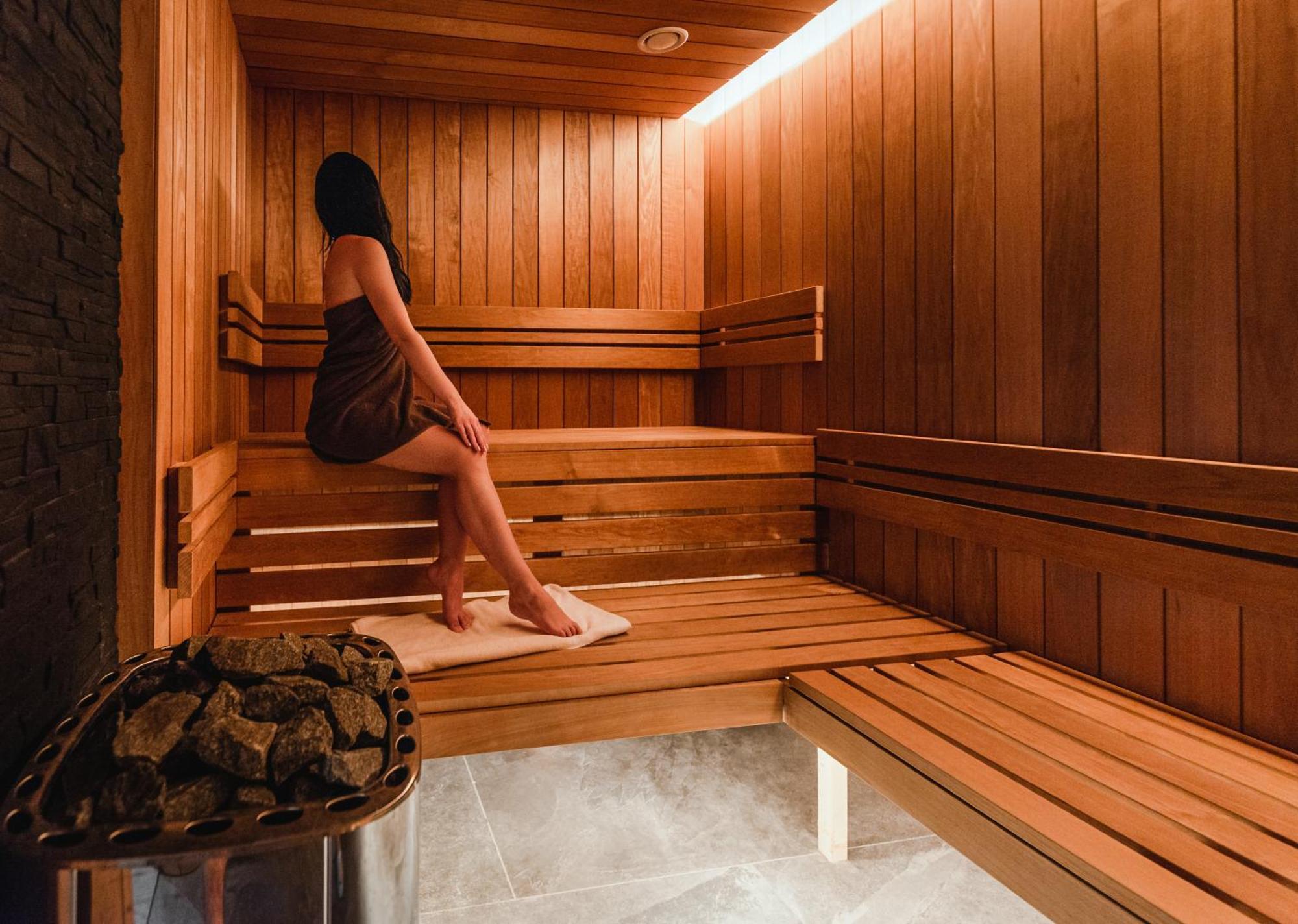 Zloty Horyzont Hotel & Resort ชกลาร์สกา ปอเรมบา ภายนอก รูปภาพ