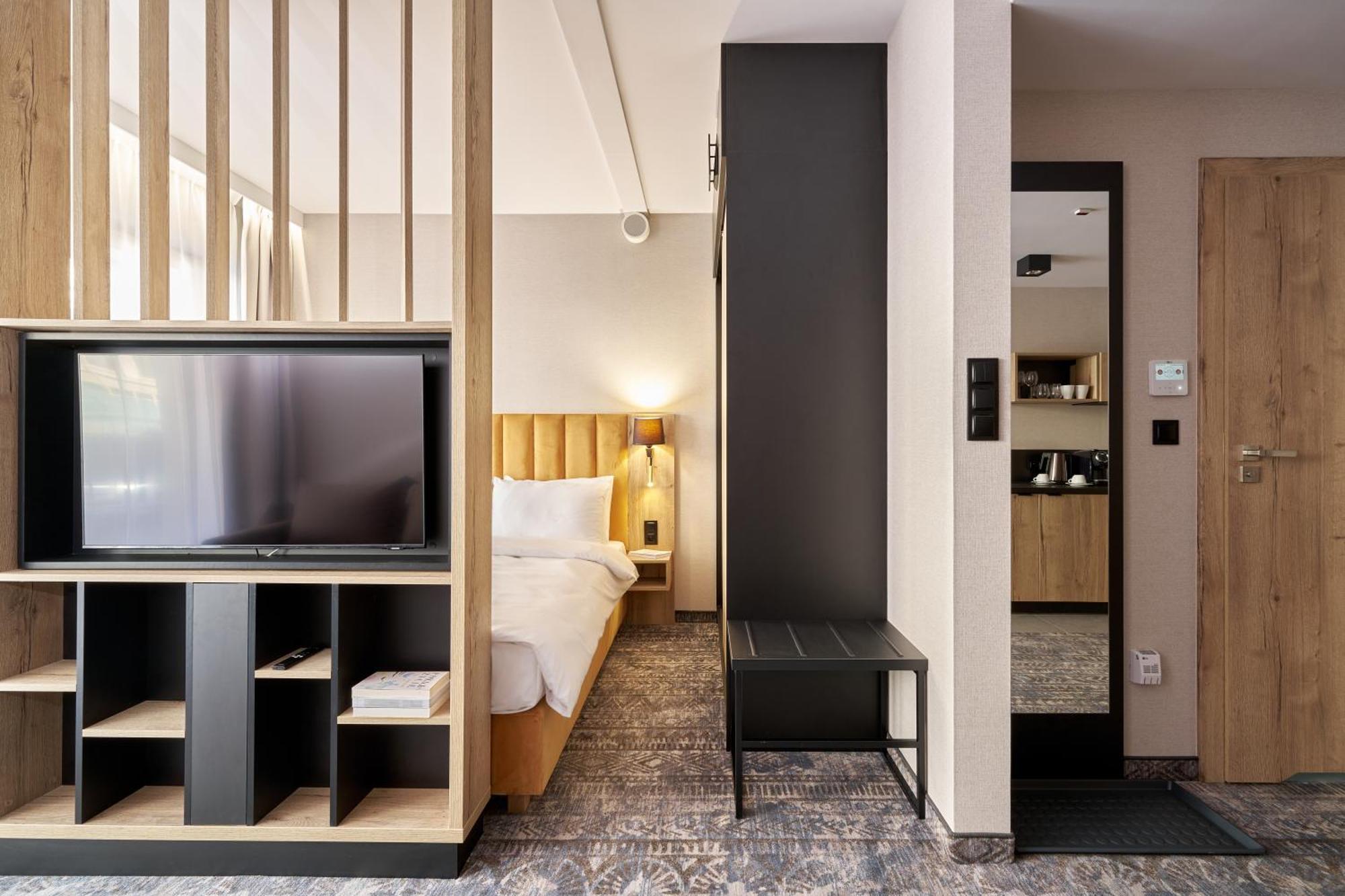 Zloty Horyzont Hotel & Resort ชกลาร์สกา ปอเรมบา ภายนอก รูปภาพ