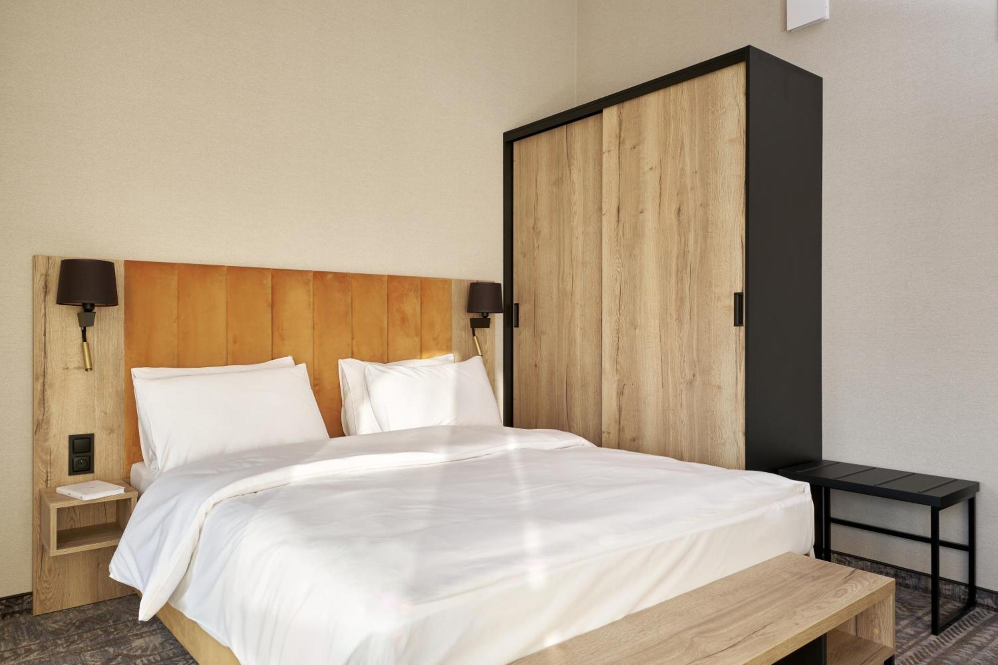 Zloty Horyzont Hotel & Resort ชกลาร์สกา ปอเรมบา ภายนอก รูปภาพ