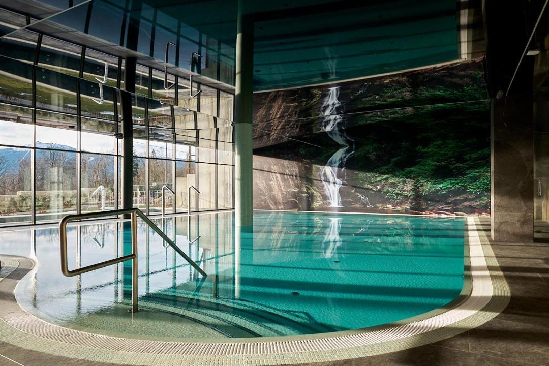 Zloty Horyzont Hotel & Resort ชกลาร์สกา ปอเรมบา ภายนอก รูปภาพ